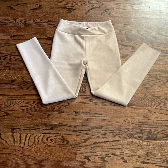 NWT, Splendid Faux Suede Tan Leggings! - Picture 6 of 9